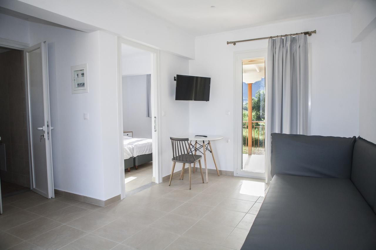 Hotel Athineon à Nydri  Extérieur photo