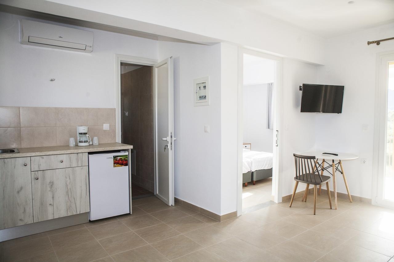 Hotel Athineon à Nydri  Extérieur photo
