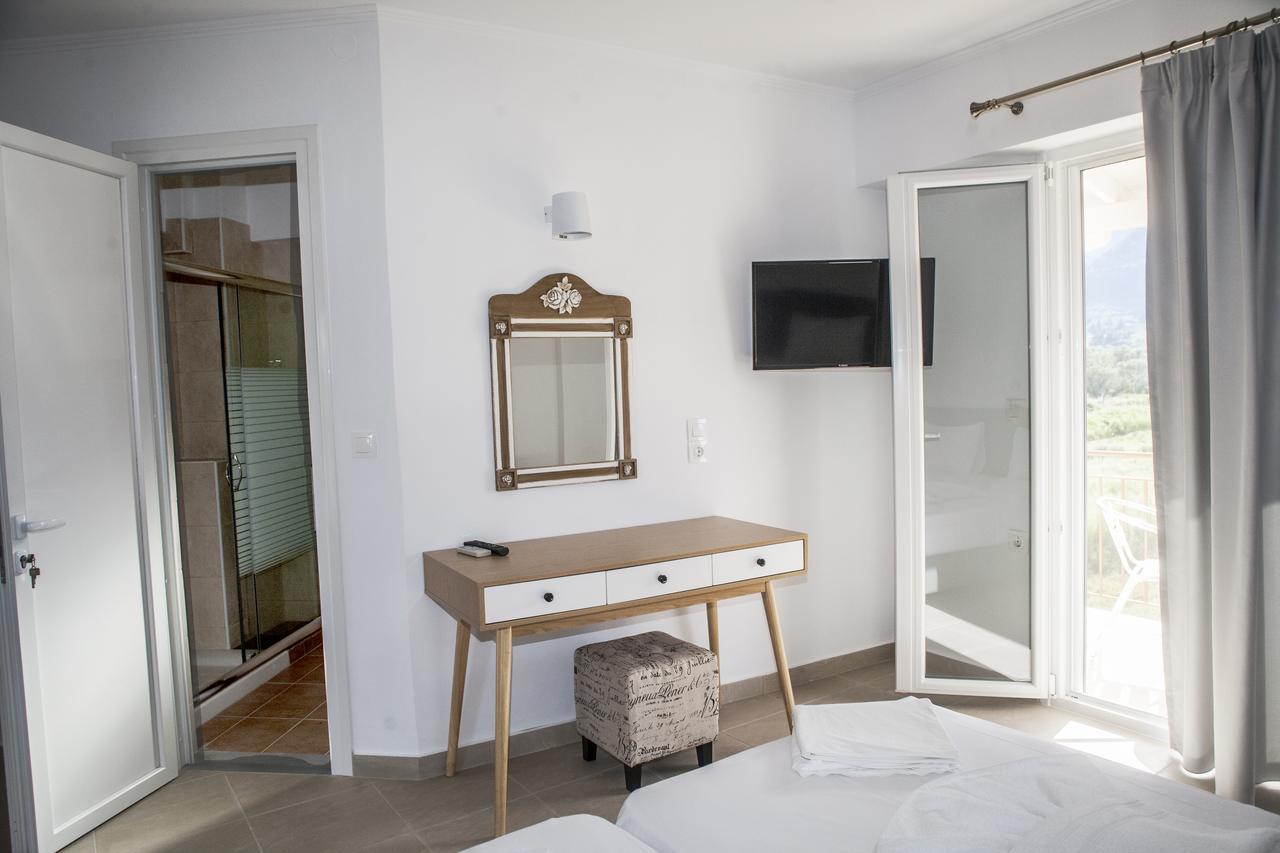 Hotel Athineon à Nydri  Extérieur photo